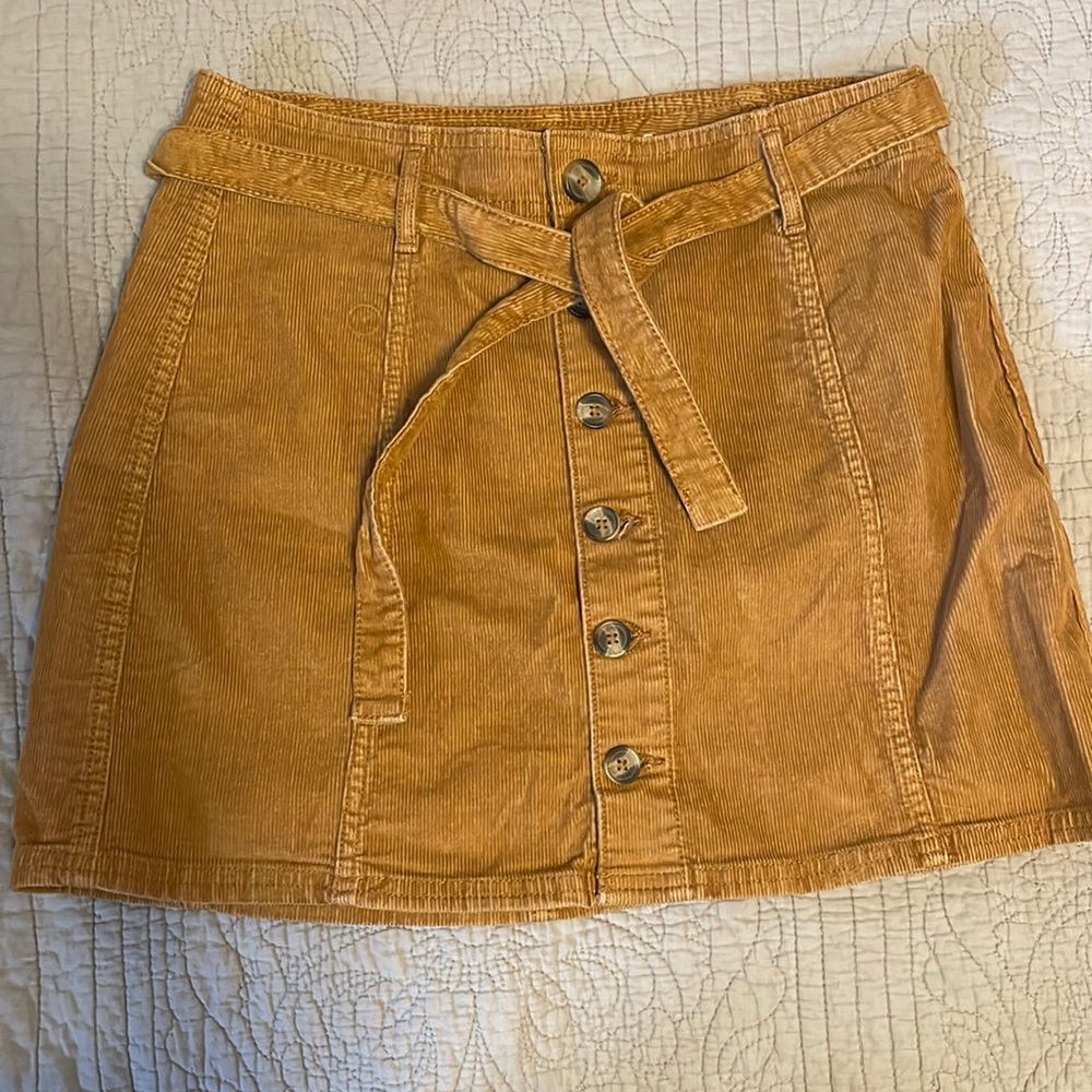 AE size 4 high rise corduroy tan skirt midi length